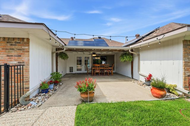 1520 THROWBRIDGE Lane, Plano, TX 75023