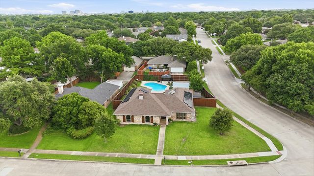 1520 THROWBRIDGE Lane, Plano, TX 75023