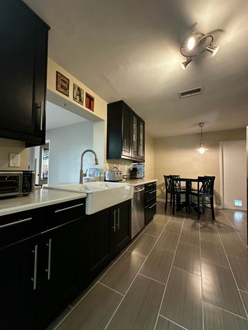 8211 NW 91st Avenue, Tamarac, FL 33321