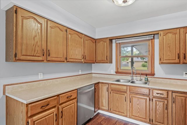 1001 W Dianne Lane, Mahomet, IL 61853