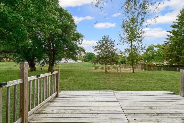 1001 W Dianne Lane, Mahomet, IL 61853