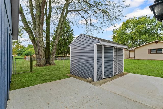 1001 W Dianne Lane, Mahomet, IL 61853