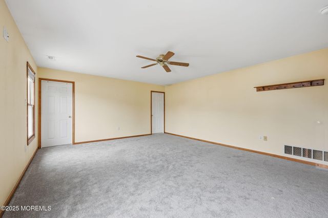 41 E Vernon Avenue E, Northfield, NJ 08225