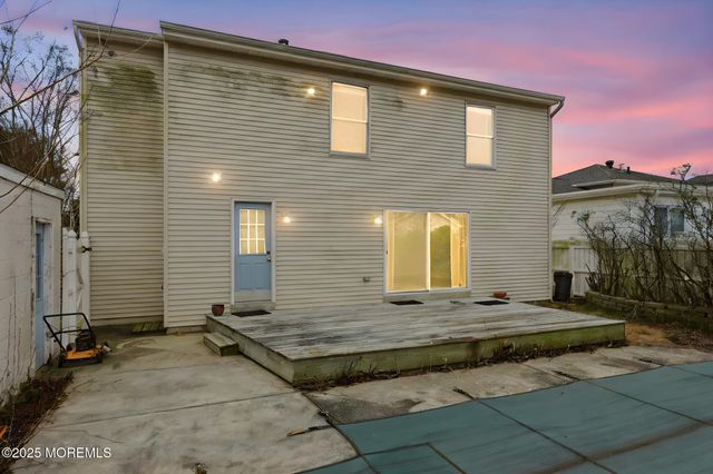 41 E Vernon Avenue E, Northfield, NJ 08225