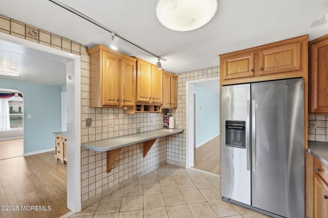 41 E Vernon Avenue E, Northfield, NJ 08225