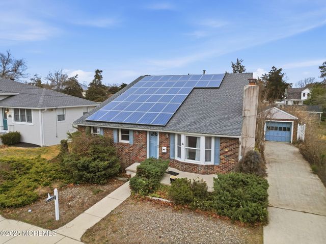 41 E Vernon Avenue E, Northfield, NJ 08225