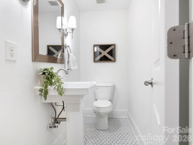 1830 Logie Avenue, Charlotte, NC 28205