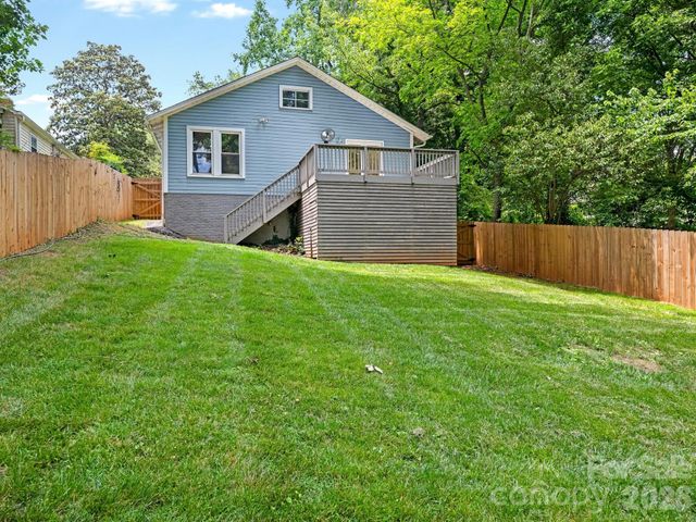 1830 Logie Avenue, Charlotte, NC 28205