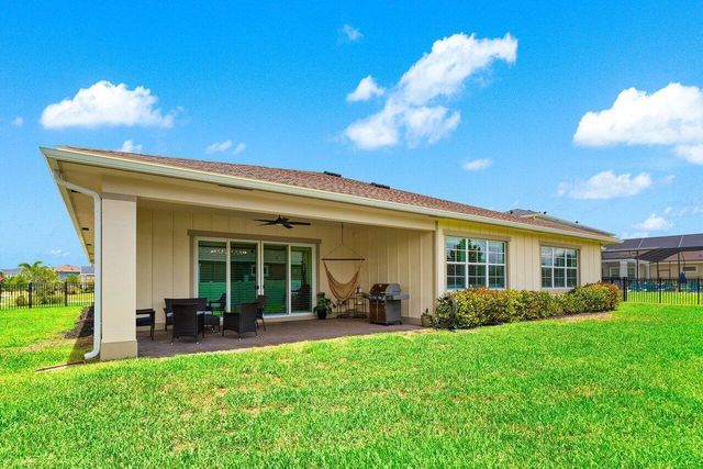 962 Castaway Court, Loxahatchee, FL 33470