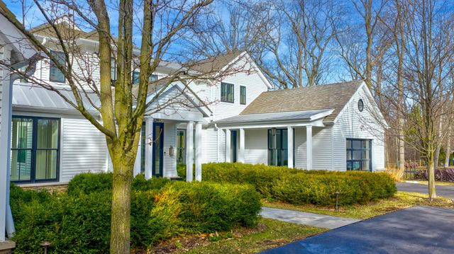 800 Glenview Road, Glenview, IL 60025