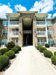 7104 W Friendly Avenue 207, Greensboro, NC 27410