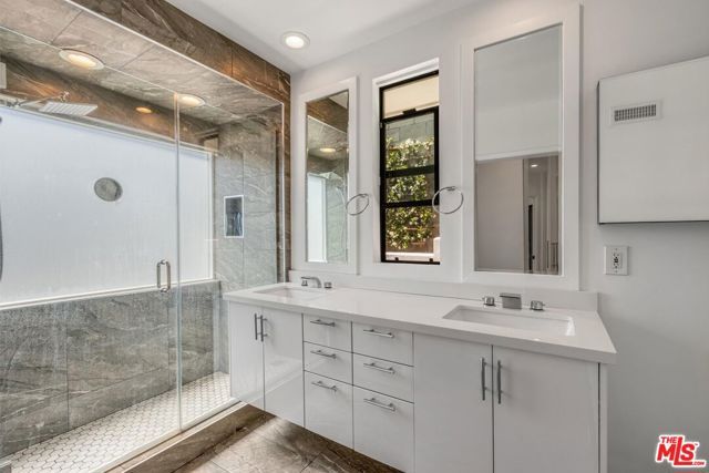 1287 Casiano Road, Los Angeles, CA 90049