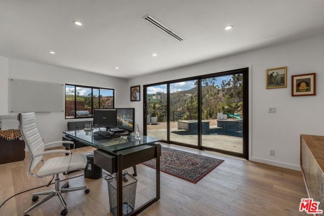 1287 Casiano Road, Los Angeles, CA 90049