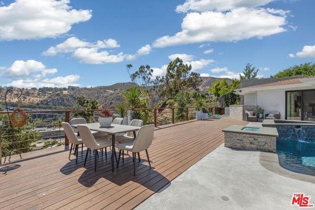 1287 Casiano Road, Los Angeles, CA 90049