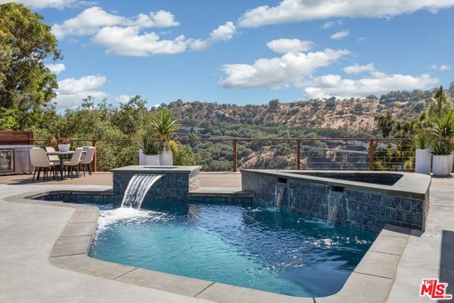 1287 Casiano Road, Los Angeles, CA 90049