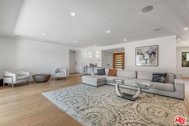 1287 Casiano Road, Los Angeles, CA 90049