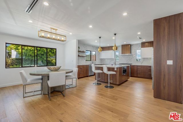 1287 Casiano Road, Los Angeles, CA 90049