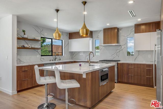 1287 Casiano Road, Los Angeles, CA 90049