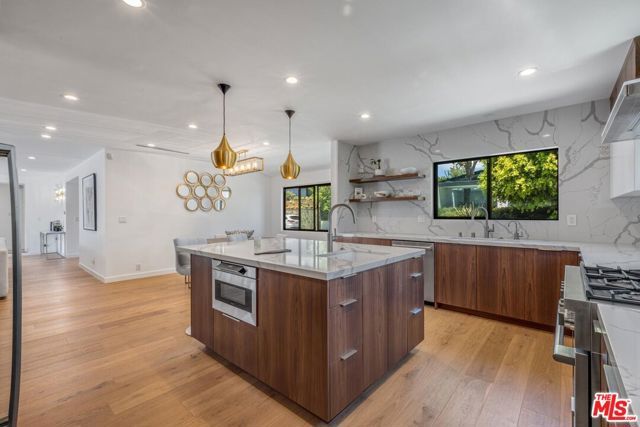 1287 Casiano Road, Los Angeles, CA 90049