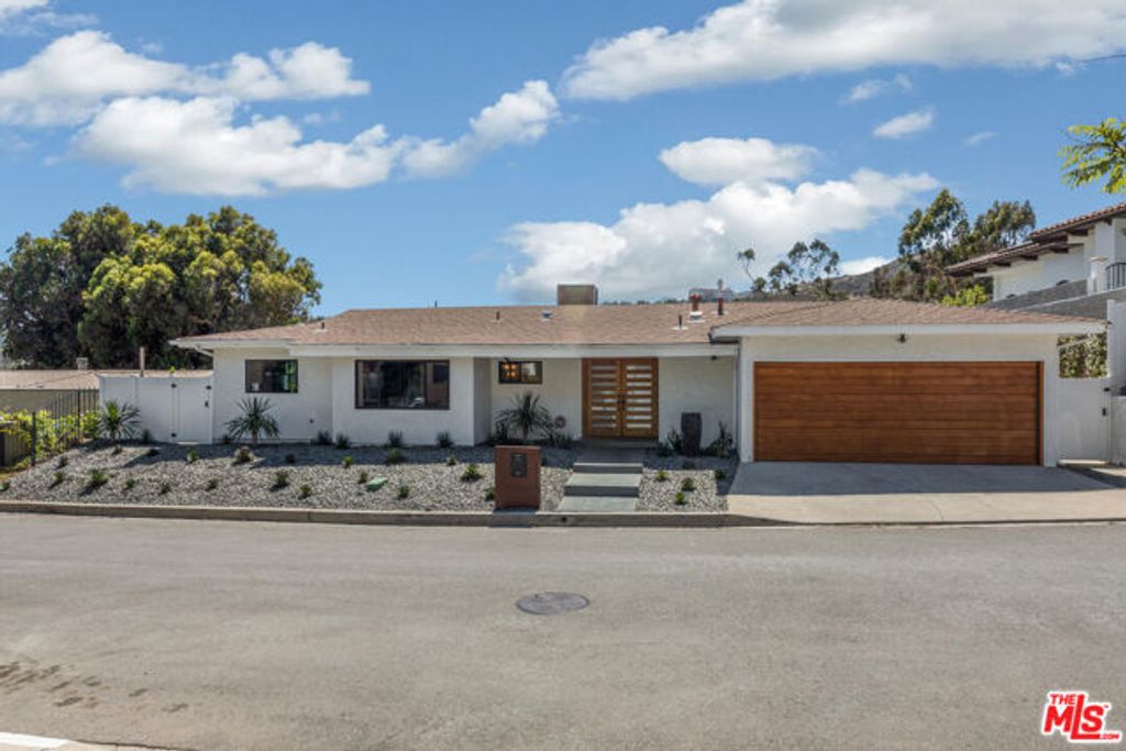 1287 Casiano Road, Los Angeles, CA 90049