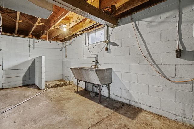 36 Utz Drive, Florence, KY 41042