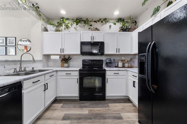 7375 Sandy Springs Point, Fountain, CO 80817