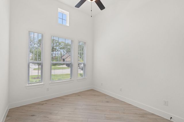 28823 Chalk Ridge Drive, New Caney, TX 77357