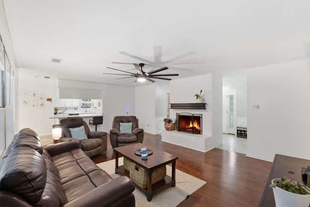 25506 Many Oak Drive, Spring, TX 77380