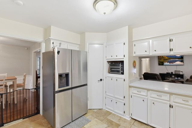 25506 Many Oak Drive, Spring, TX 77380