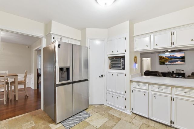 25506 Many Oak Drive, Spring, TX 77380