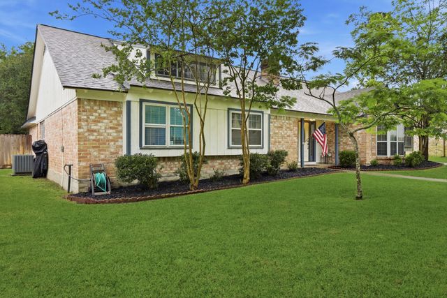 25506 Many Oak Drive, Spring, TX 77380