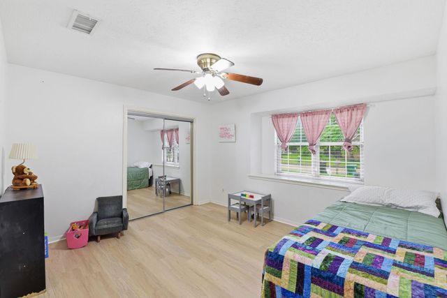 25506 Many Oak Drive, Spring, TX 77380