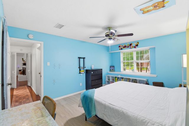 25506 Many Oak Drive, Spring, TX 77380