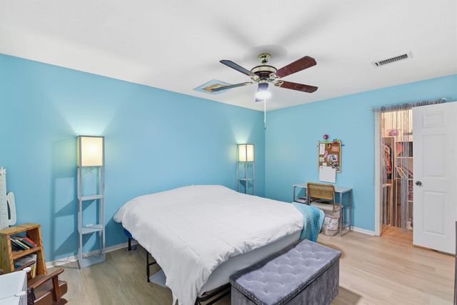 25506 Many Oak Drive, Spring, TX 77380