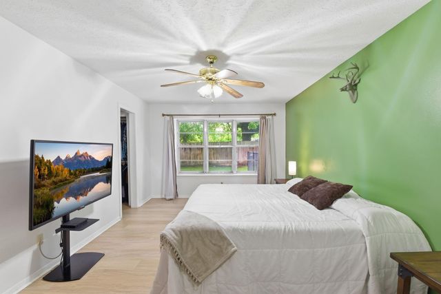 25506 Many Oak Drive, Spring, TX 77380