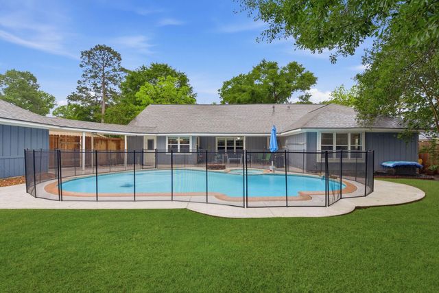 25506 Many Oak Drive, Spring, TX 77380