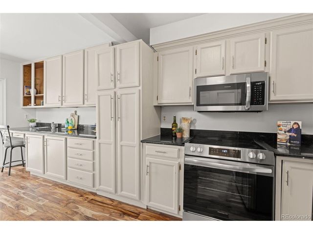 1930 S Helena St D, Aurora, CO 80013