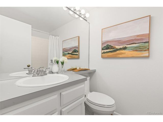 1930 S Helena St D, Aurora, CO 80013