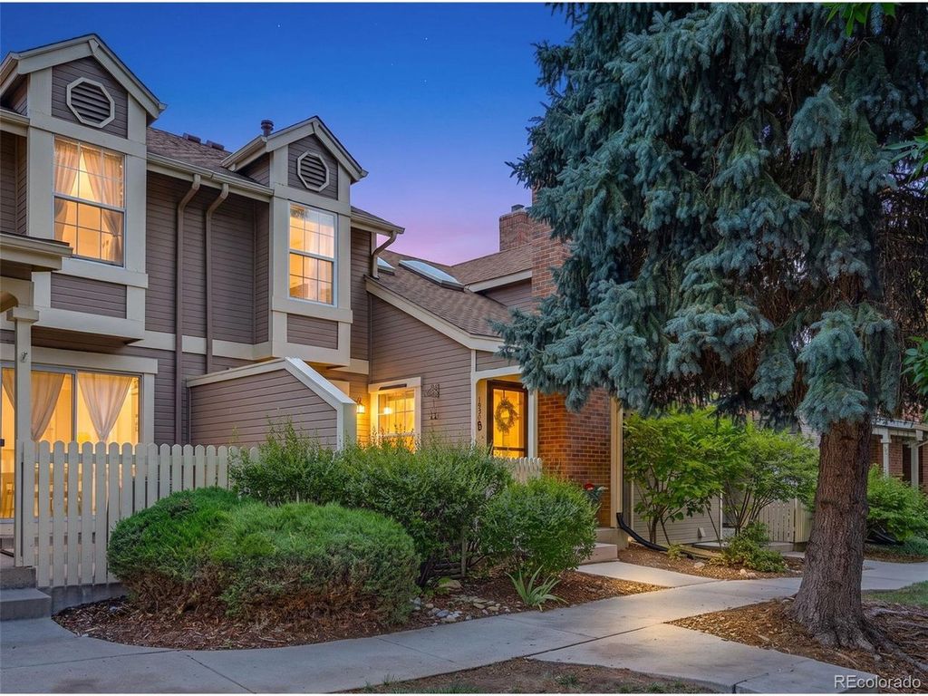 1930 S Helena St D, Aurora, CO 80013
