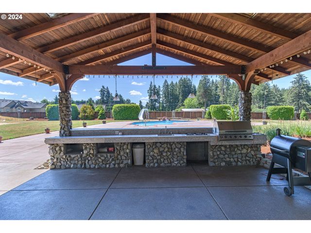 87313 CHINQUAPIN Loop, Veneta, OR 97487
