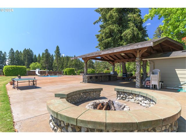 87313 CHINQUAPIN Loop, Veneta, OR 97487