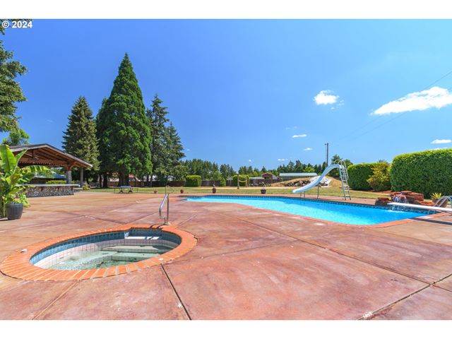 87313 CHINQUAPIN Loop, Veneta, OR 97487