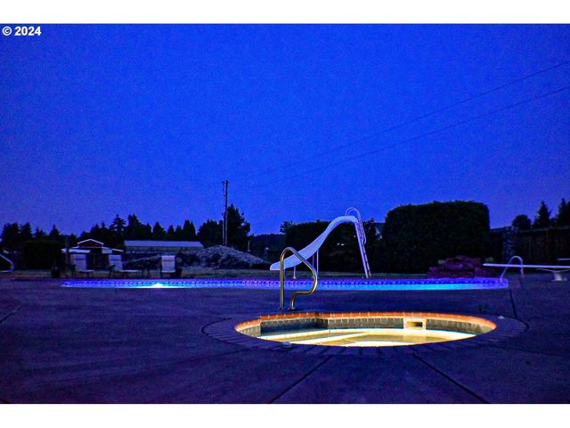 87313 CHINQUAPIN Loop, Veneta, OR 97487