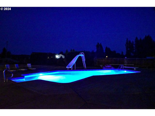 87313 CHINQUAPIN Loop, Veneta, OR 97487