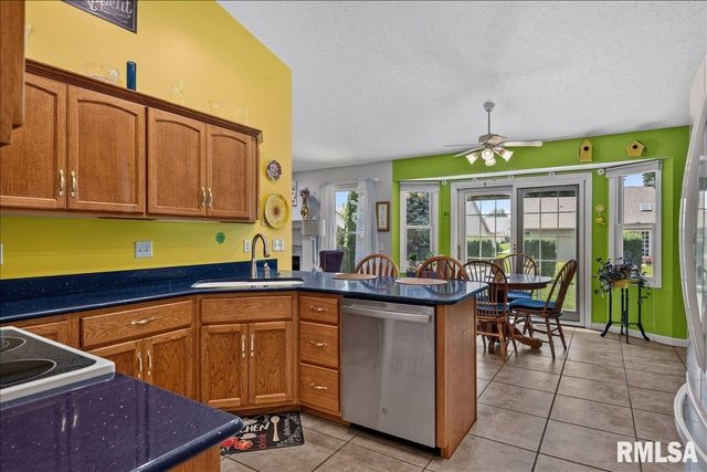 3904 Huxley Drive, Springfield, IL 62711