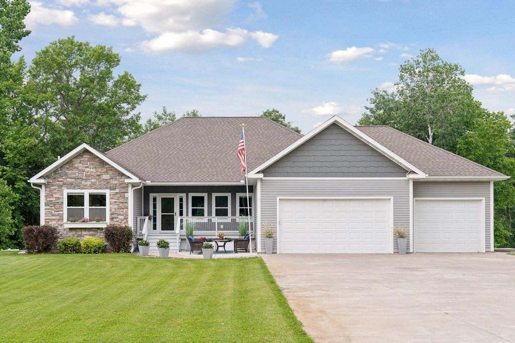 20386 151st Street NW, Elk River, MN 55330