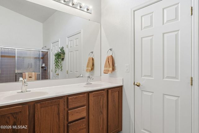 1019 N Rams Head Road, Green Valley, AZ 85614