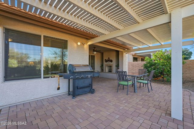 1019 N Rams Head Road, Green Valley, AZ 85614