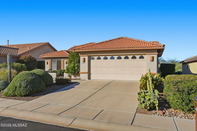 1019 N Rams Head Road, Green Valley, AZ 85614