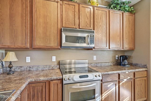 1019 N Rams Head Road, Green Valley, AZ 85614